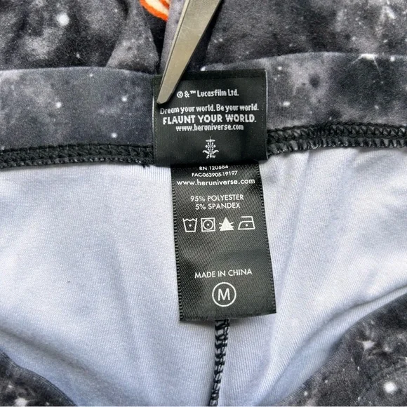 New Star Wars Death Star Moon Phases Her Universe Leggings - Picture 5 of 8